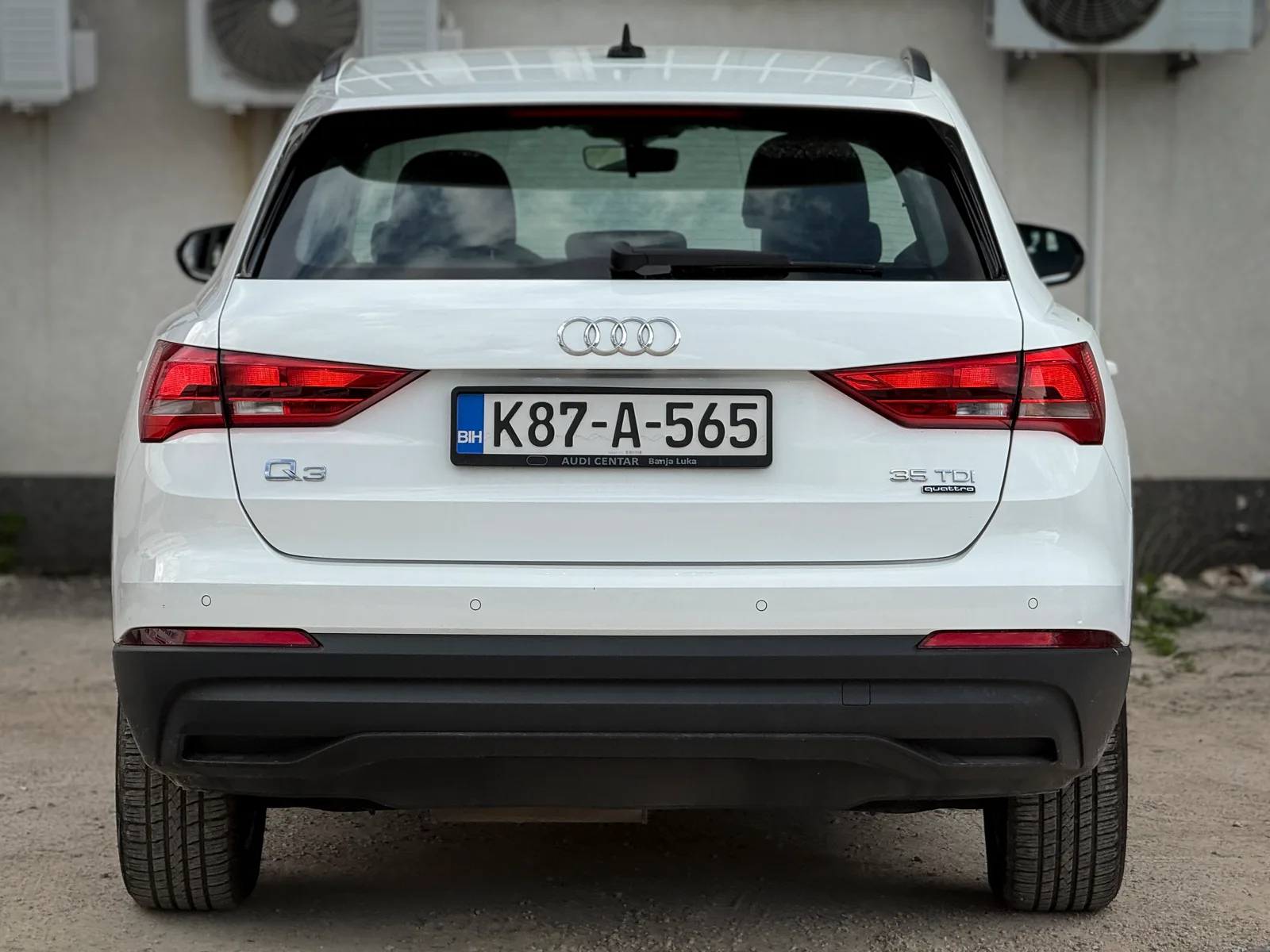 Audi Q3 5