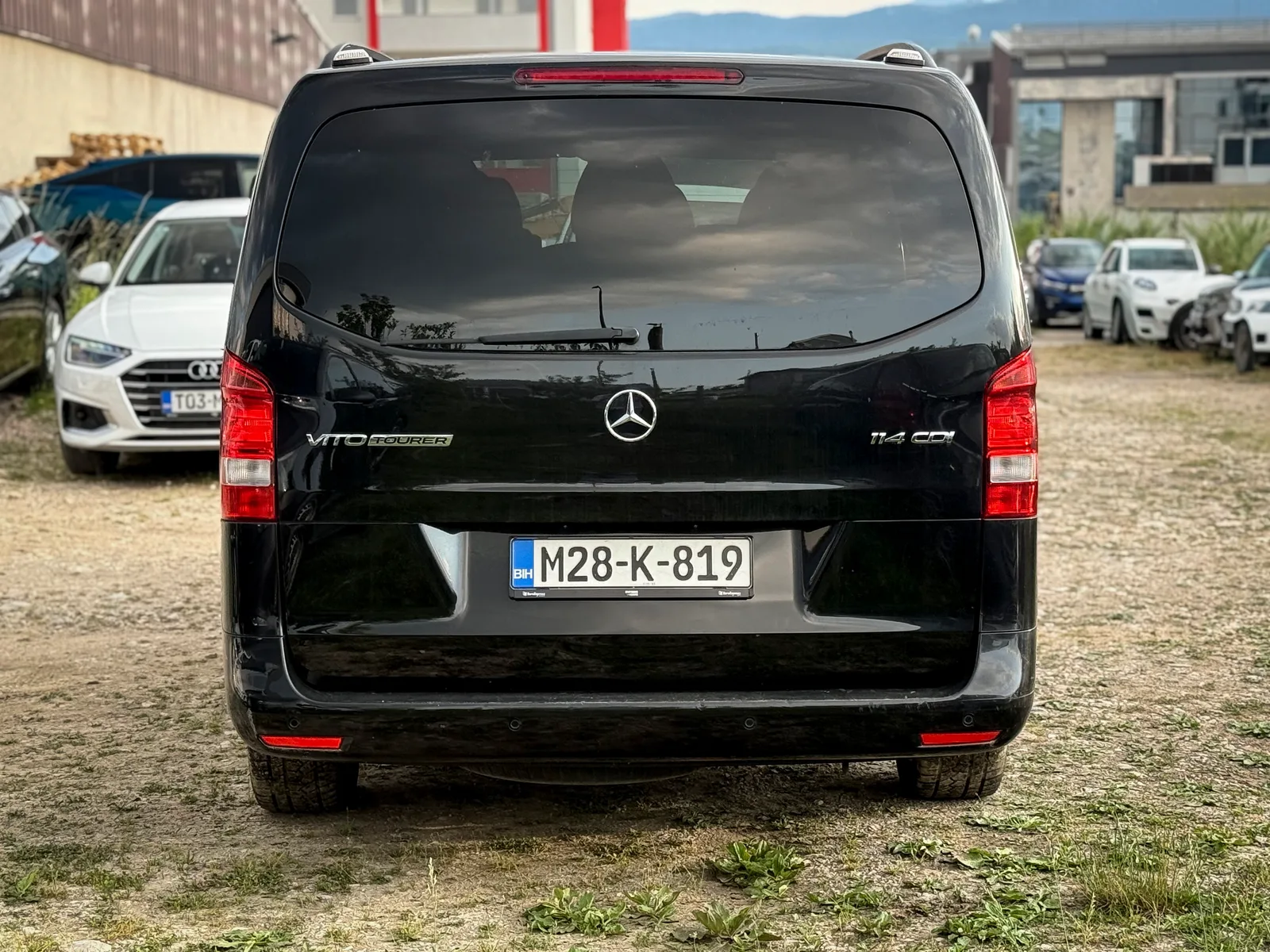 Mercedes Vito 4