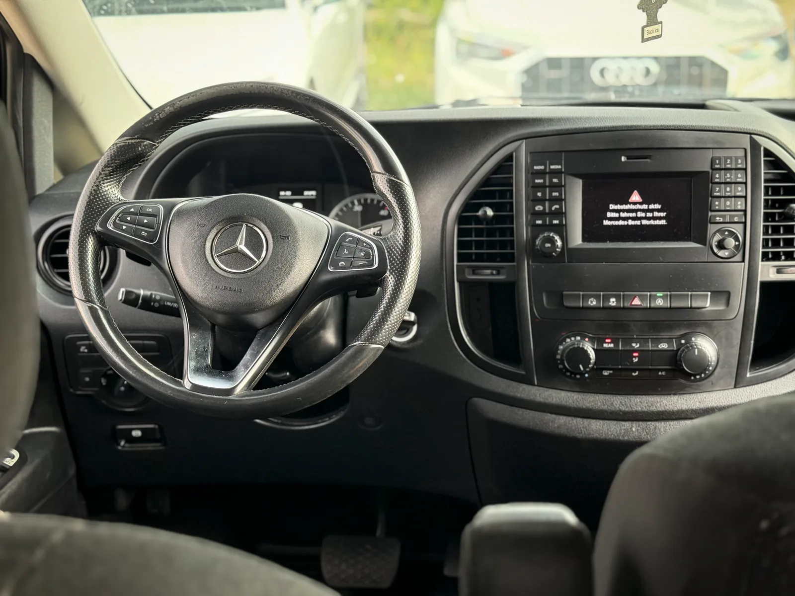 Mercedes Vito 6