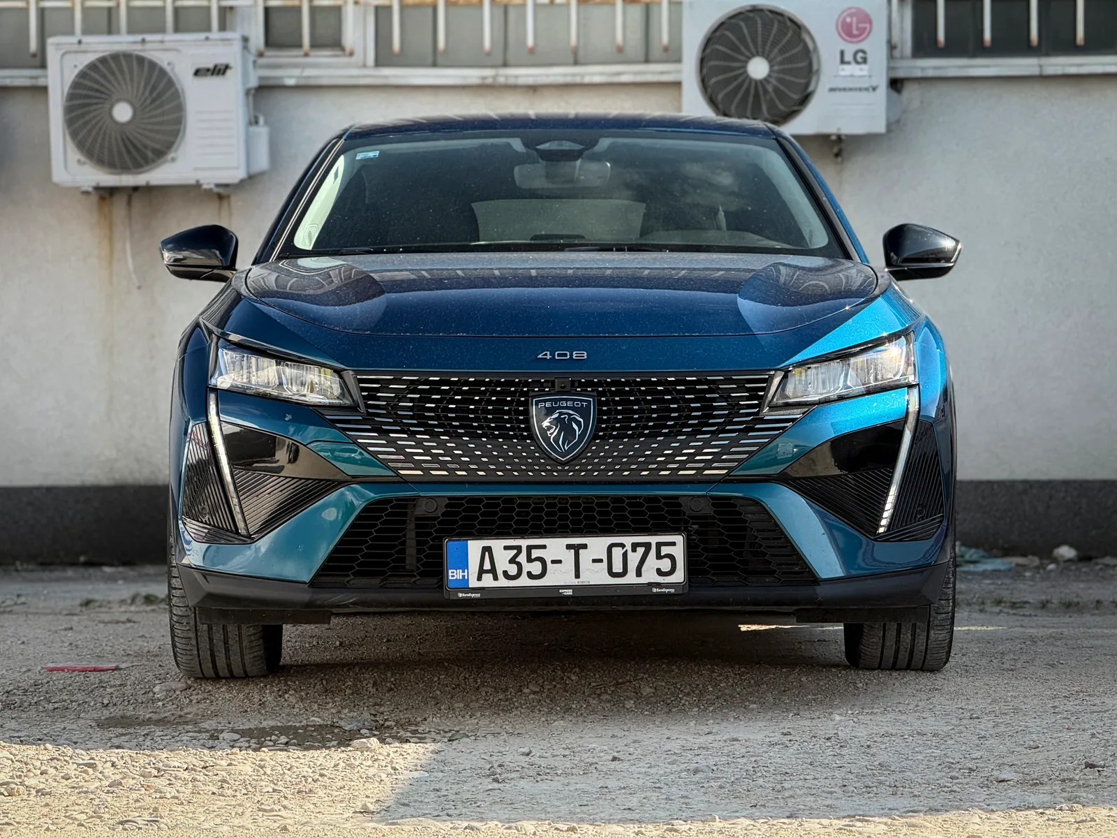 Peugeot 408 2