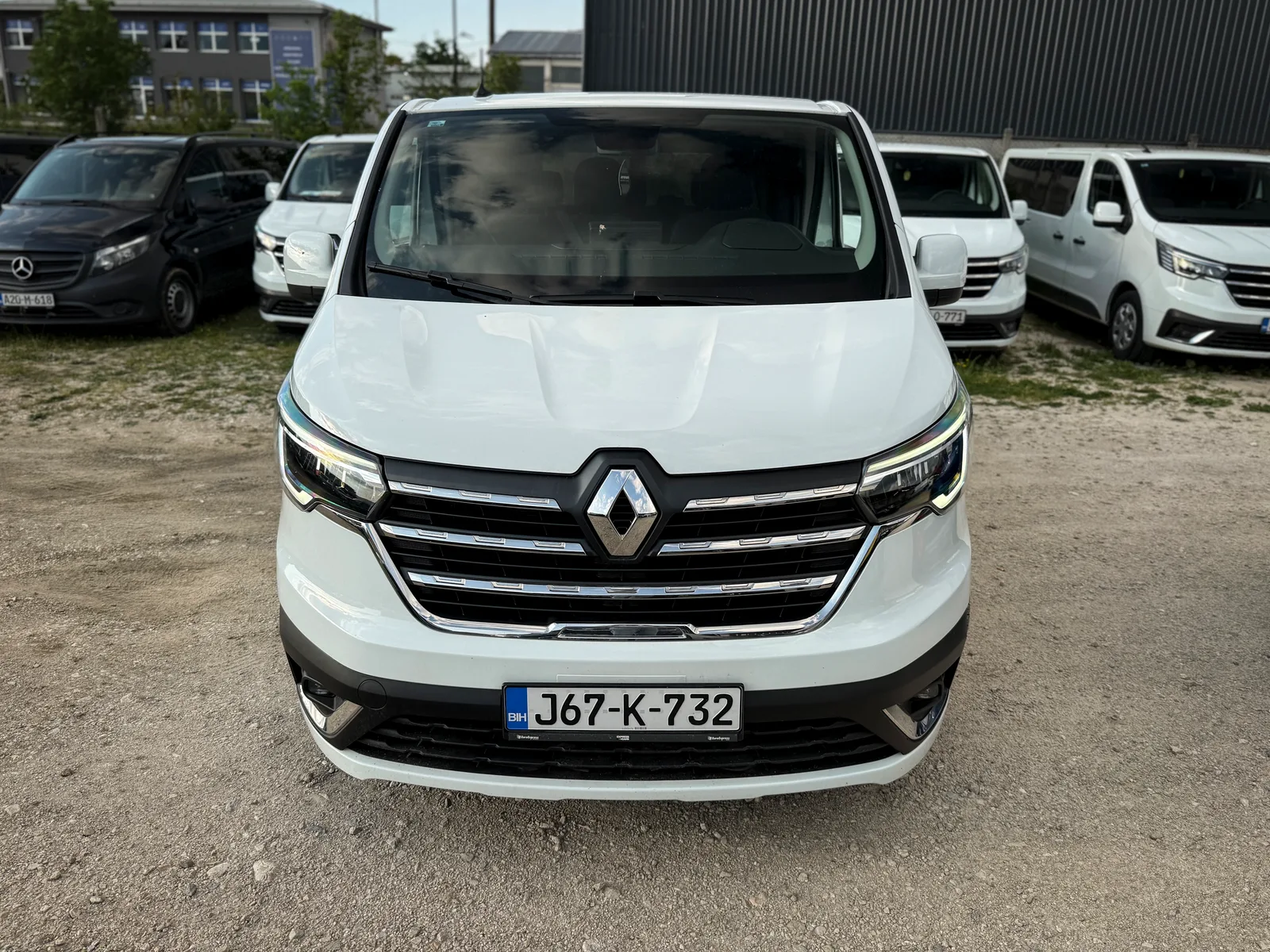 Renault Trafic Passenger 2