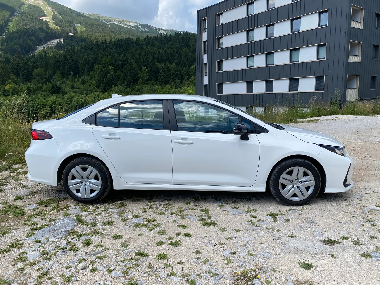 Toyota Corolla 4